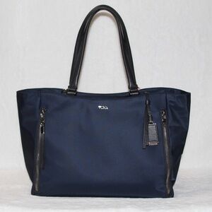 New TUMI Voyageur Valetta Large Travel Tote Bag Indigo NWT